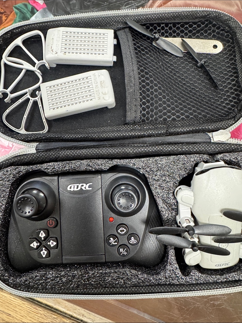 JJRC Foldable Mini Drone with Controller - White/Black